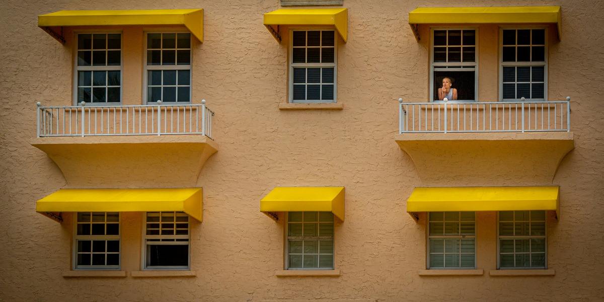 Маркизы на балкон: как выбрать лучшую конструкцию по стилю и оформлению